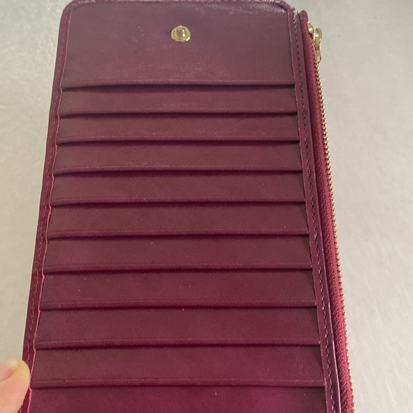 Jack & Chris  Women's Leather Wallet - Picture 4 of 8